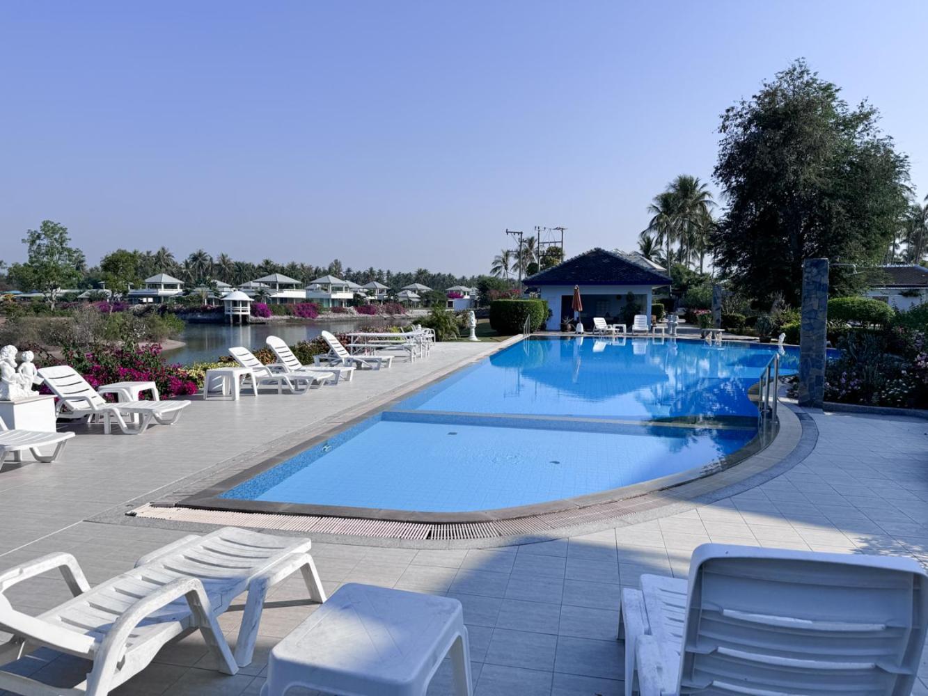 Absolute Beachfront Villa Ban Huai Yang 외부 사진
