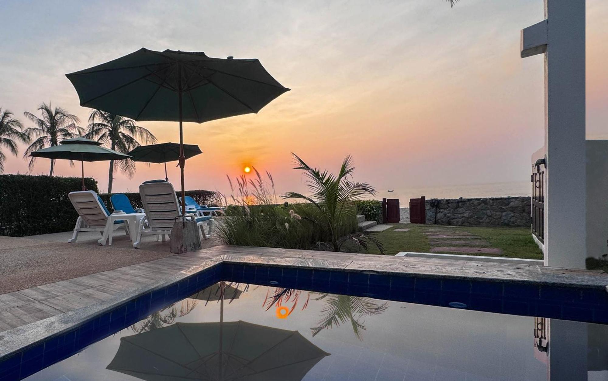 Absolute Beachfront Villa Ban Huai Yang 외부 사진