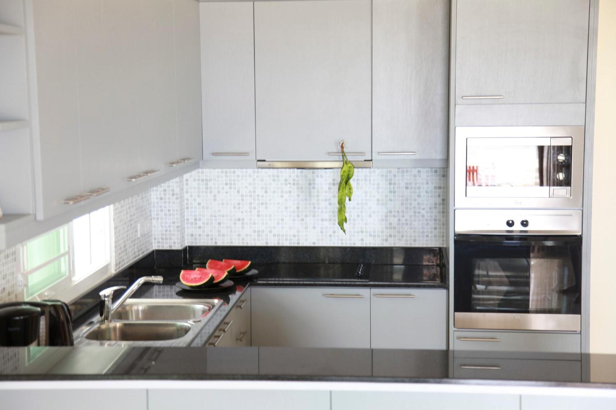 Absolute Beachfront Villa Ban Huai Yang 외부 사진
